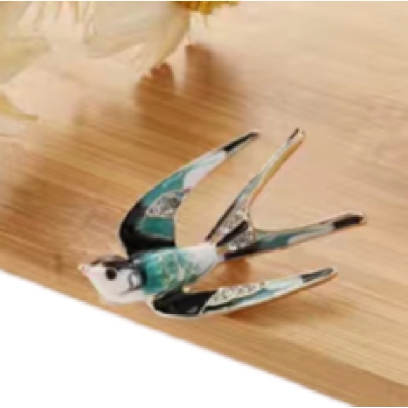 Blue and Gold Swallow Bird Vintage Pin - Picture 4 of 4